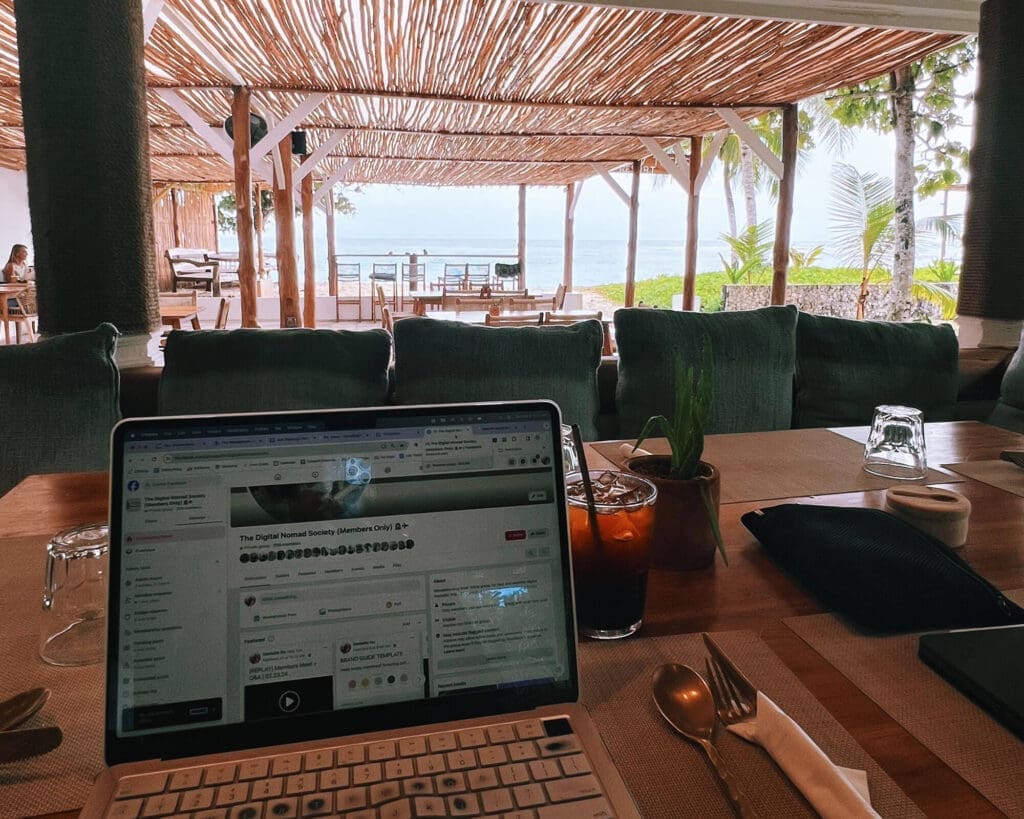 Digital Nomad Life Mentawais