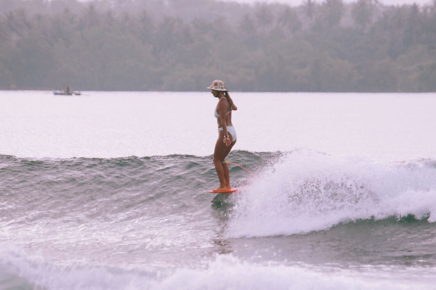 Hanging 10 in Sorake Nias Surfing Longboarding