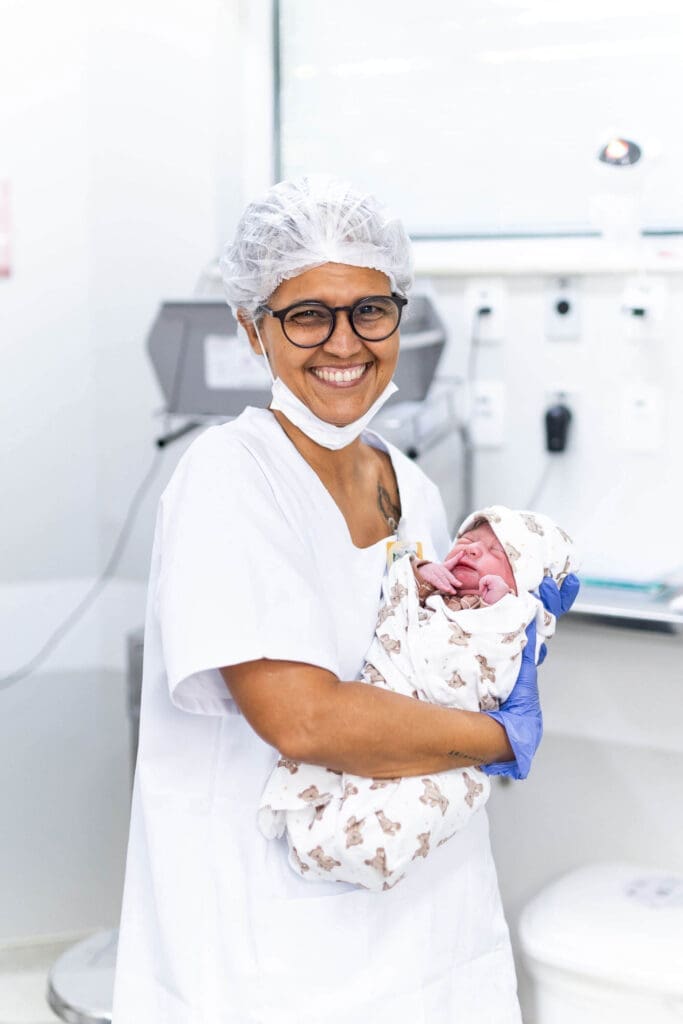 Doula Patricia and baby Leven
