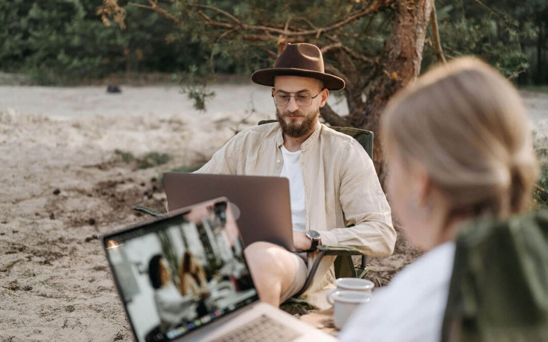 Flexible vs Stable Income: Which Is Better for Traveling the World?